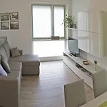 Apartament Azalea *