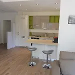 Apartament Azalea *