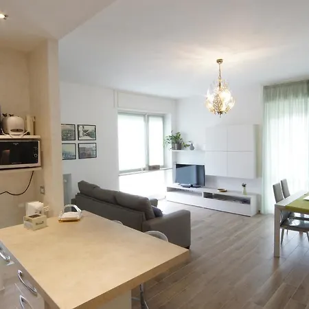 Apartment Azalea Stresa