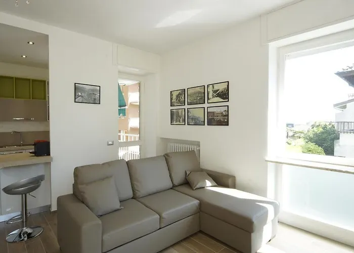 Lejlighed Azalea Stresa